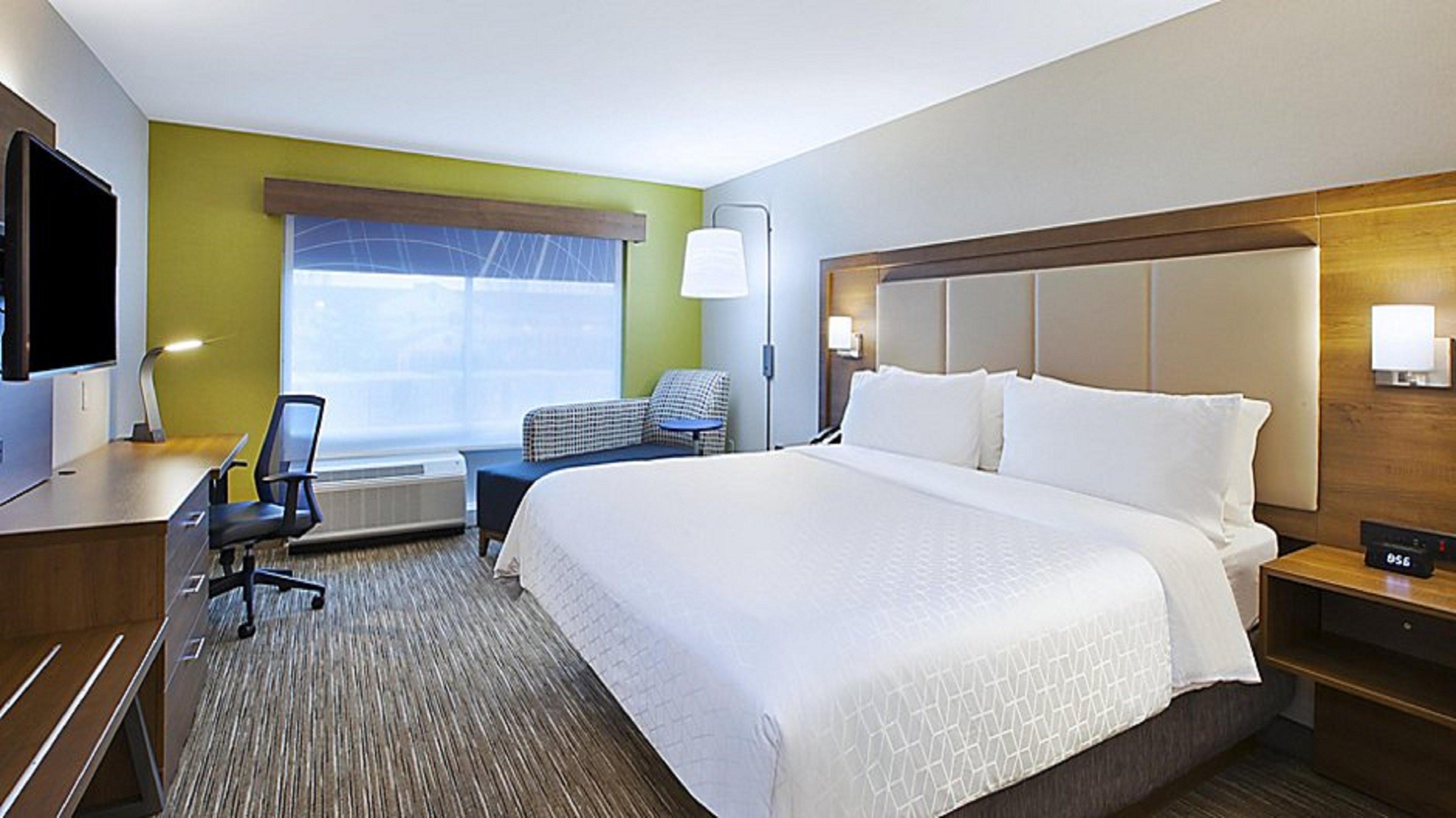 Holiday Inn Express & Suites Grand Rapids Airport North By Ihg Cascade Exterior photo